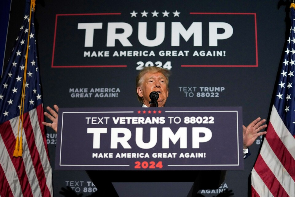 Ekspresident Donald Trump har blikket mot valgseier i USA i november. FILE - Republican presidential candidate former President Donald Trump speaks at a campaign rally, Aug. 8, 2023, in Windham, N.H. Recent statements by Trump have fueled Democrats' sense that there's an opening among voters with strong military ties, and progressive veterans' organizations are working to bridge the gap with what has long been a reliably red constituency. (AP Photo/Robert F. Bukaty, File)