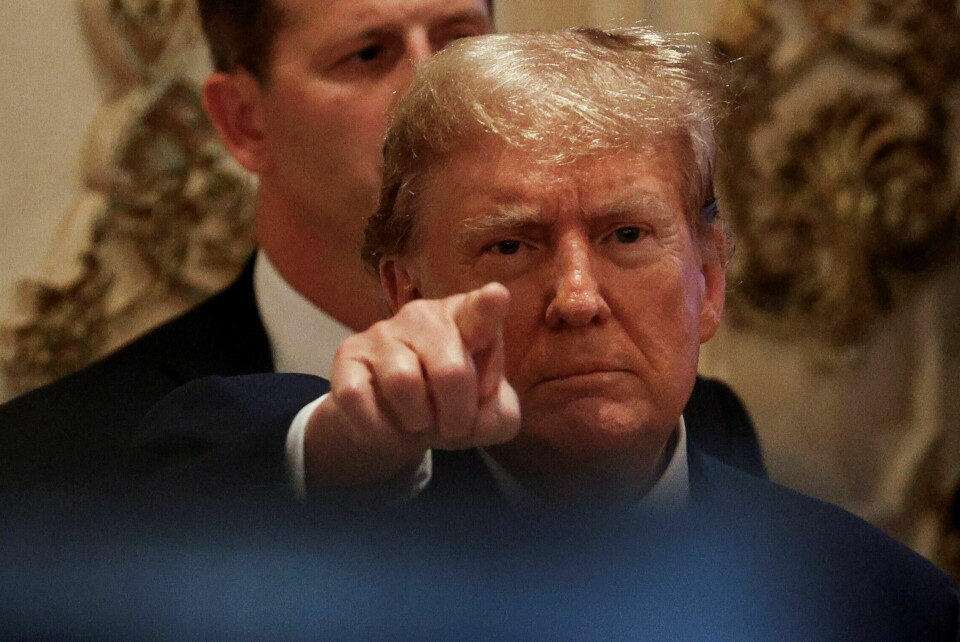 Donald Trump har igjen blikket mot maktens korridorer i Washington D.C. Republican presidential candidate and former U.S. President Donald Trump gestures at a watch party event to mark the Super Tuesday primary elections at his Mar-a-Lago property, in Palm Beach, Florida, U.S. March 5, 2024. REUTERS/Marco Bello