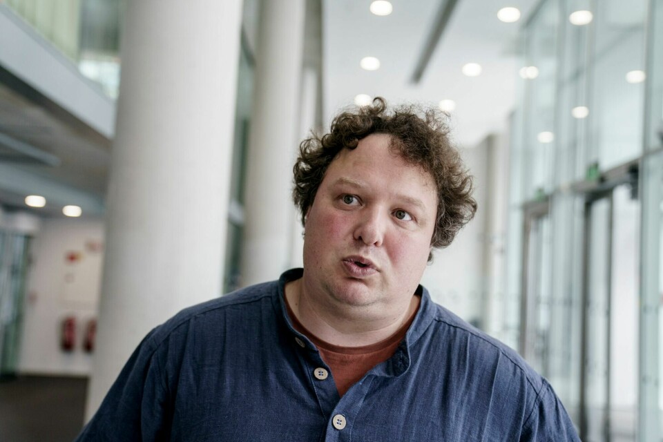 «Vi ønsker ikkje å vere ein mobb som knuser og ramponerer. Men tru meg. Vi skulle klart det heilt fint», sier Tor Jacob Solberg, leder i Norsk Bonde- og Småbrukarlag. «Vi ønsker ikkje å vere ein mobb som knuser og ramponerer. Men tru meg. Vi skulle klart det heilt fint», sier Tor Jacob Solberg, leder i Norsk Bonde- og Småbrukarlag.