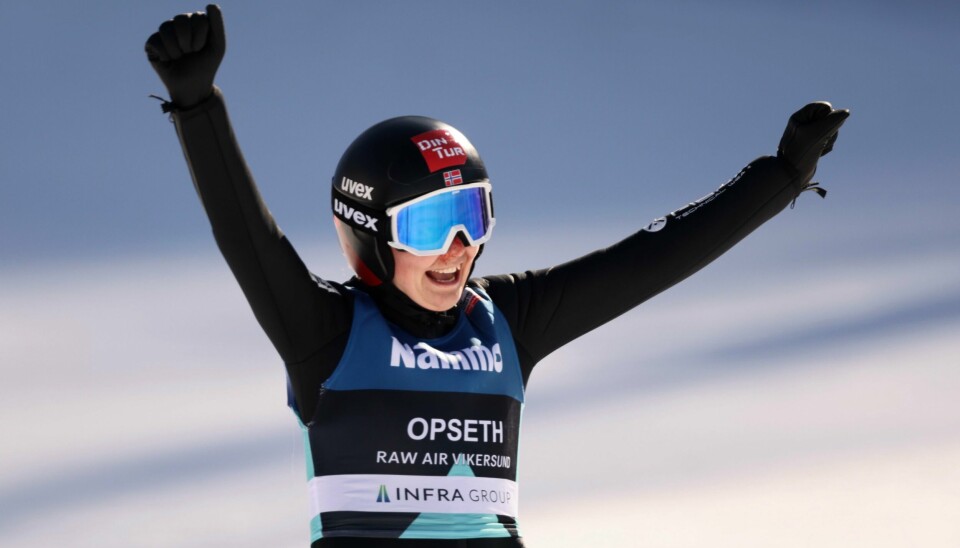 Silje Opseth jubler etter å ha satt verdensrekord i Vikersund. Silje Opseth jubler etter å ha satt verdensrekord i Vikersund. Foto: Geir Olsen / NTB