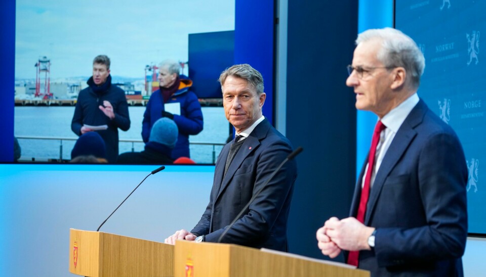 Statsminister Jonas Gahr Støre og energiminister Terje Aasland under pressekonferansen i forbindelse med havvind-auksjonen onsdag. Statsminister Jonas Gahr Støre (Ap) og energiminister Terje Aasland (Ap) under pressekonferansen i sambabd med havvind-auksjonen onsdag. Foto: Ole Berg-Rusten / NTB / NPK