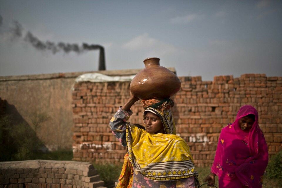 Et av landene som mangler vann er Pakistan. Et av landene som mangler vann er Pakistan.