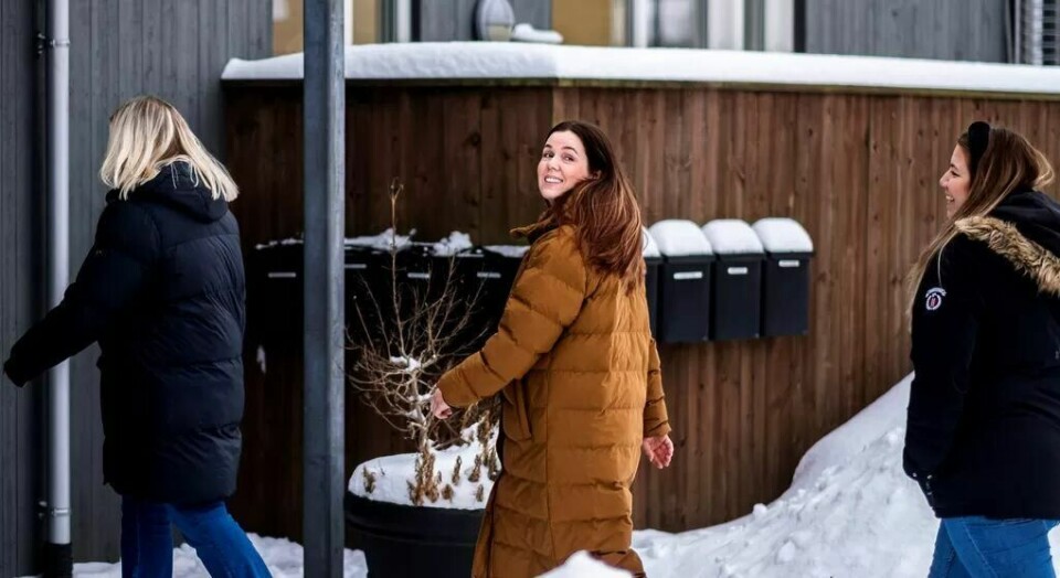 Fagkoordinator og vernepleier, Kine Holm Johnsen (i midten) og verneombud og vernepleier Silje Gjevestad (bakerst) synes arbeidshvedagen er helt annerledes nå enn for bare et år siden - og det til det positive. I front går avdelingsleder Anne Lene Halvorsli. Fagkoordinator og vernepleier, Kine Holm Johnsen (i midten) og verneombud og vernepleier Silje Gjevestad (bakerst) synes arbeidshvedagen er helt annerledes nå enn for bare et år siden - og det til det positive. I front går avdelingsleder Anne Lene Halvorsli.
