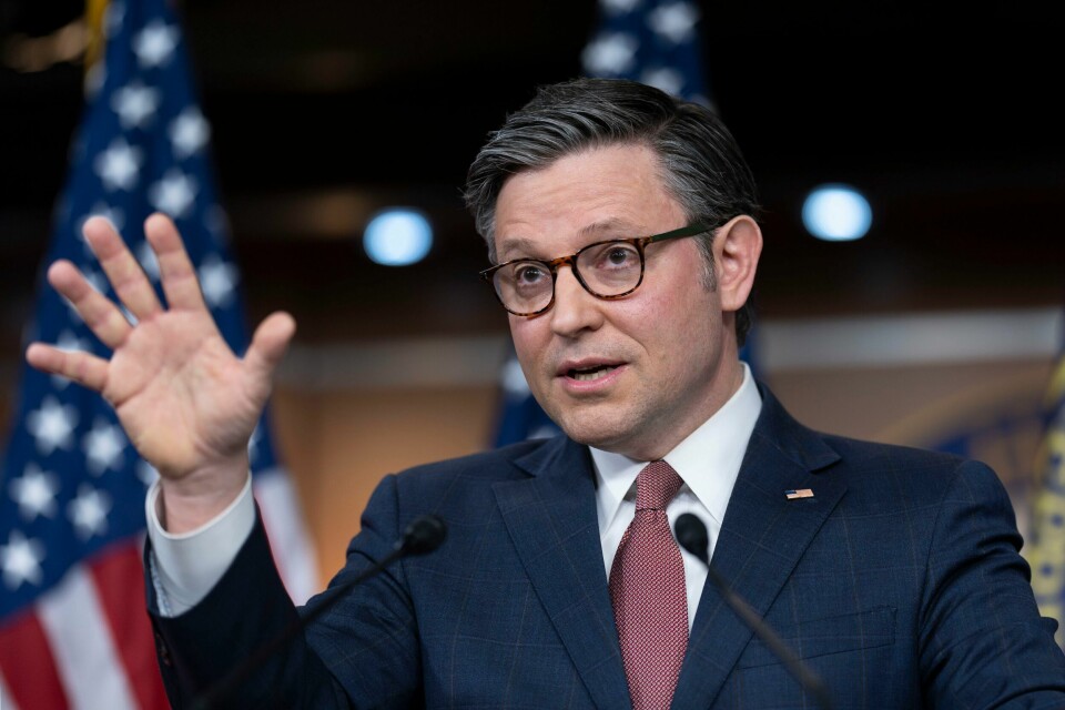 Presidenten i Representantenes hus, Mike Johnson, under debatten om statsbudsjettet som ble godkjent fredag. Presidenten i Representantenes hus, Mike Johnson, under debatten om statsbudsjettet som ble godkjent fredag. Foto: J. Scott Applewhite / AP / NTB