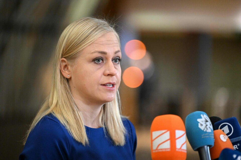Finlands utenriksminister Elena Valtonen har tidligere snakket om russiske planer ved finskegrensen. Finland's Minister for Foreign Affairs Elina Valtonen speaks to the media during a Foreign Affairs Council (FAC) meeting at the EU headquarters in Brussels on January 22, 2024. (Photo by JOHN THYS / AFP)