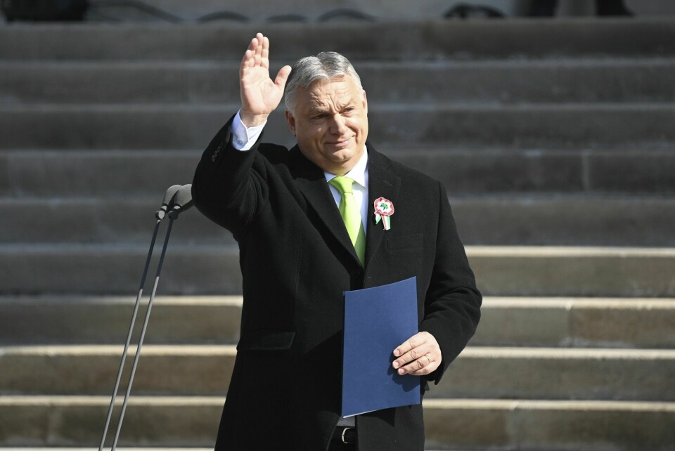 Orban hilser Putin med gratulasjoner etter valget og sier Ungarn står klar for å samarbeide tettere med Russland på områder som ikke er begrenset av folkeretten. Orban hilser Putin med gratulasjoner etter valget og sier Ungarn står klar for å samarbeide tettere med Russland på områder som ikke er begrenset av folkeretten. Foto: Szilard Koszticsak / AP / NTB