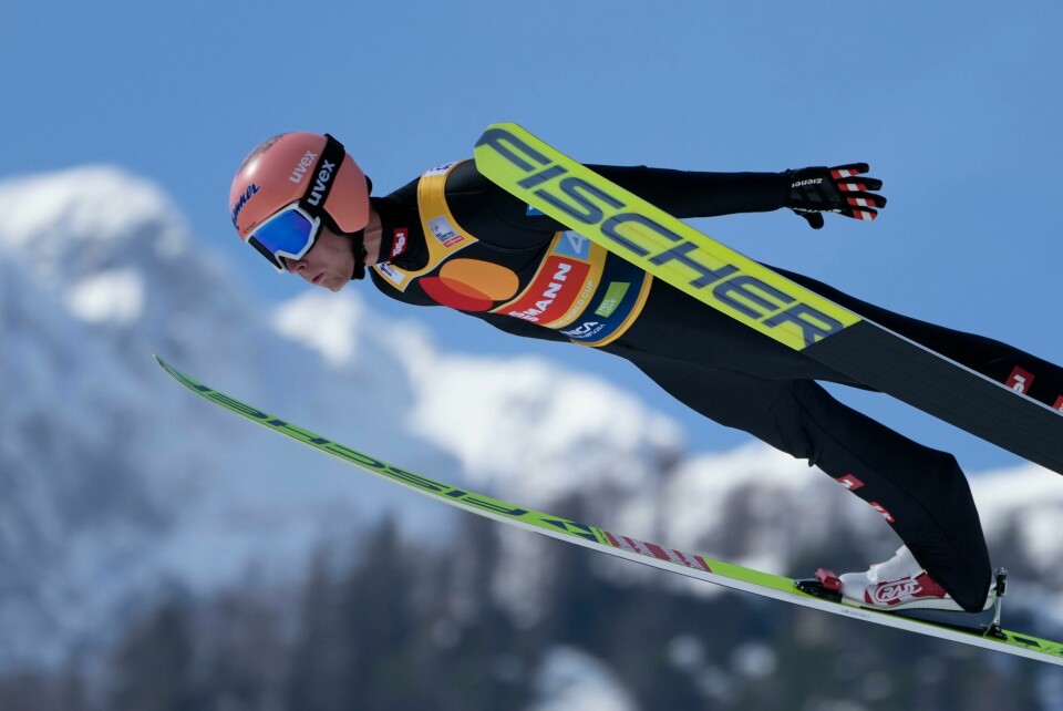 Daniel Huber imponerte med et monsterhopp i Planica. Daniel Huber imponerte med et monsterhopp i Planica. Foto: Darko Bandic / AP / NTB