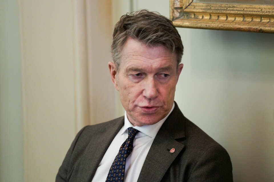 Energiminister Terje Aasland (Ap) vil ha en grundig granskning av helikopterulykken utenfor Bergen. Energiminister Terje Aasland (Ap) vil ha en grundig granskning av helikopterulykken utenfor Bergen. Foto: Terje Bendiksby / NTB