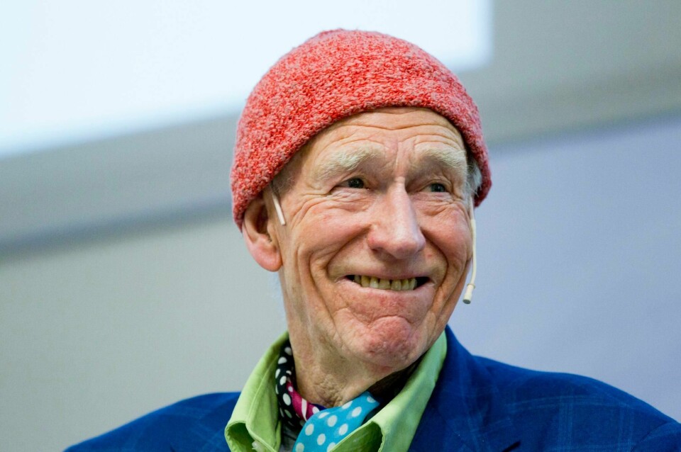 Olav Thon har brukt hundre tusener av kroner på å fortelle hvilket parti han stemmer på. Dermed har han kvittet seg med stempelet som folkelig og jordnær.