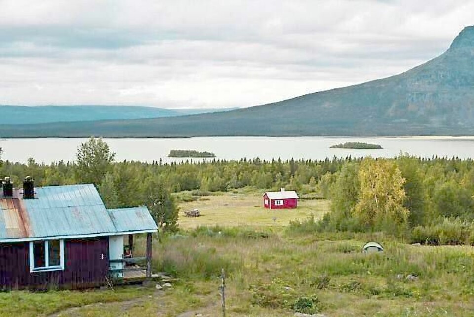Vil man ikke telte, kan man overnatte i en av STFs fjellstuer, der en hyttevert tar imot. FOTO: MARTIN EDSTRÖM
