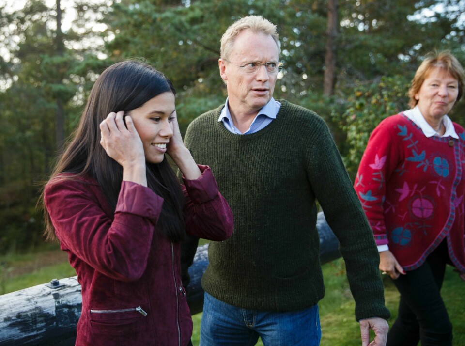 Påtroppende byrådsleder Raymond Johansen (i midten), Miljøpartiet De Grønnes Lan Marie Nguyen Berg og SVs Marianne Borgen begynte forhandlingene om oslomakta 25. september på Østmarkssetra. FOTO: Berit Roald/NTB