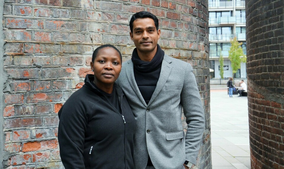 Saidat Mugerwa Nassali og Amit Kumar Singh tar mastergrad i menneskerettigheter og flerkulturalitet ved Høgskolen i Buskerud og Vestfold. Begge har fått 25.000 kroner i stipend fra Fritt Ord, som de skal bruke til feltarbeid. Nassali skal studere barn av jenter som har vært sexslaver, mens Singh skal undersøke konflikten mellom ytringsfrihet og religiøs intoleranse i India. FOTO: SILJE S. SKIPHAMN