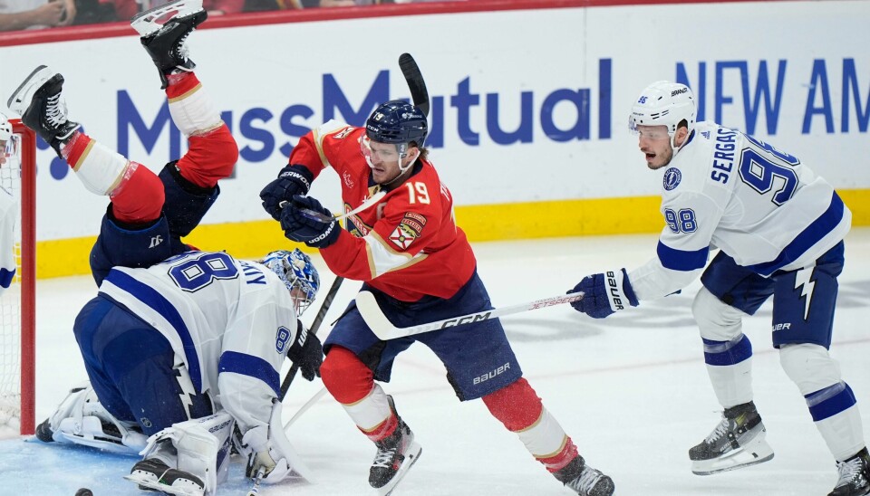 Florida Panthers vant 6-1 hjemme mot Tampa Bay Lightning og sendte Emil Lilleberg og Tampa ut av NHL-sluttspillet. Florida Panthers vant mandagens NHL-kamp 4–1 hjemme mot Tampa Bay og sendte Emil Lilleberg og Tampa ut av NHL-sluttspillet. Foto: Wilfredo Lee/ AP Photo/NTB