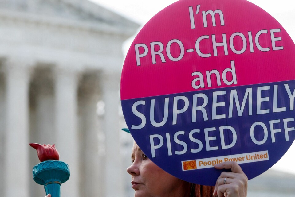 Laurie Woodward Garcia fra Tampa, Florida protesterte utenfor USAs høyesterett i Washington D.C i forrige uke, i forbindelse med høyesteretts vurdering av de nye abortlovene i Idaho. Laurie Woodward Garcia fra Tampa, Florida protesterte utenfor USAs høyesterett i Washington D.C i forrige uke, i forbindelse med høyesteretts vurdering av de nye abortlovene i Idaho.