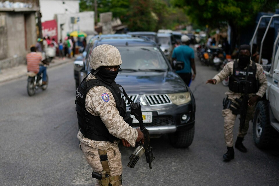 Kriminelle bander har tatt kontroll over store deler av Haiti. Bildet er fra torsdag forrige uke, da overgangsregjeringen ble innsatt. Kriminelle bander har tatt kontroll over store deler av Haiti. Bildet er fra torsdag forrige uke, da overgangsregjeringen ble innsatt. Foto: Ramon Espinosa / AP / NTB