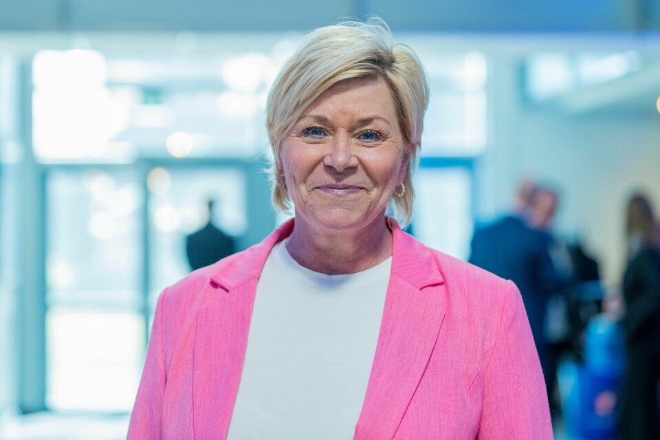 Siv Jensen på Frp-landsmøtet i 2023. Tidligere Frp-leder Siv Jensen sier det ser vanskelig ut for Erna Solberg med tanke på å bli statsminister igjen for Høyre. Men det er ikke umulig. Foto: Fredrik Varfjell / NTB