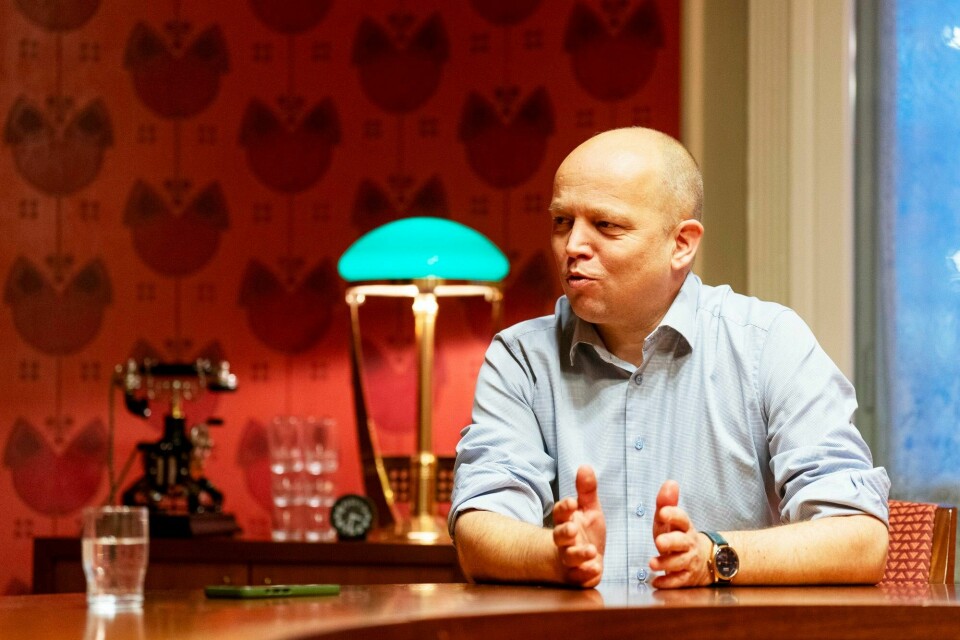 Det er ikke finansminister (Sp) Trygve Slagsvold Vedum som har ryddet opp i bankvesenet siden bankkrisen, men hans forgjengere som har iverksatt EU-regler. I tillegg har den sittende regjering hatt flaks, mener Sverre Nagell Bjordal. Trygve Slagsvold Vedum, finansminister