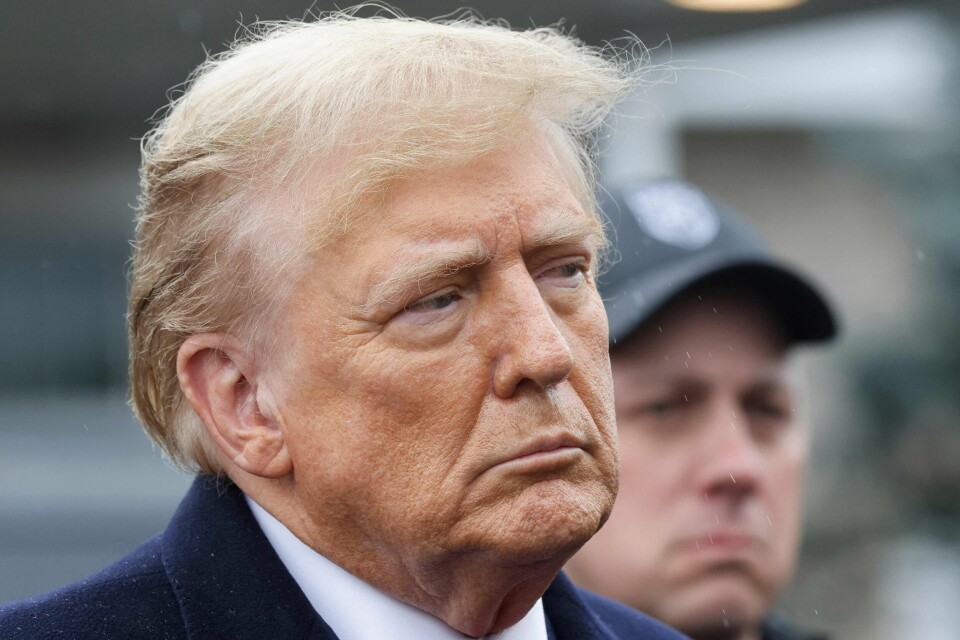 Ekspresident Donald Trump er ikke fornøyd med at Republikanernes flertall i Huset krymper.