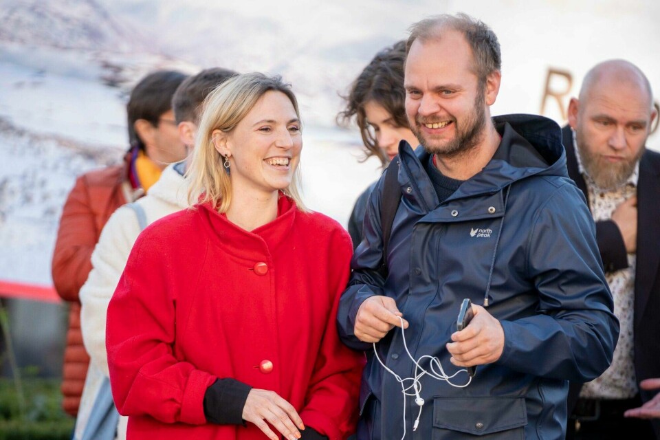 Det er gjennom det produktive arbeidet at kapitalen akkumuleres. Når eierskapet er privatisert, høster ikke arbeiderne det de har sådd, skriver Sofie Marhaug (t.v.) og Mímir Kristjánsson. Sofie Marhaug og Mímir Kristjánsson