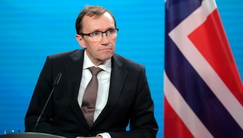 Utenriksminister Espen Barth Eide. Utenriksminister Espen Barth Eide (Ap) sier Israels angrep på hjelpearbeidere er uakseptabelt. Foto: Ebrahim Noroozi / AP / NTB