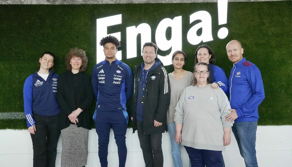 Klubben og skolen på Intiity Arena var samlet til et fellesmøte denne uka. Fra venstre prosjektleder i Vålerenga Samfunn, Julie Dale Braathen, rektor ved Valle Hovin Videregående skole, Tine Øiseth, VIF-spiller Jakob Dicko Eng, Gatelagets Olav Tveiten, elevrådsleder Malaika Bahadur, Gatelagets mor Jane Holter, leder av Vålerenga Samfunn, Jannicke Aas og daglig leder i Vålerenga Fotball Elite, Svein Graff. Klubben og skolen på Intiity Arena var samlet til et fellesmøte denne uka. Fra venstre prosjektleder i Vålerenga Samfunn, Julie Dale Braathen, rektor ved Valle Hovin Videregående skole, Tine Øiseth, VIF-spiller Jakob Dicko Eng, Gatelagets Olav Tveiten, elevrådsleder Malaika Bahadur, Gatelagets mor Jane Holter, leder av Vålerenga Samfunn, Jannicke Aas og daglig leder i Vålerenga Fotball Elite, Svein Graff.