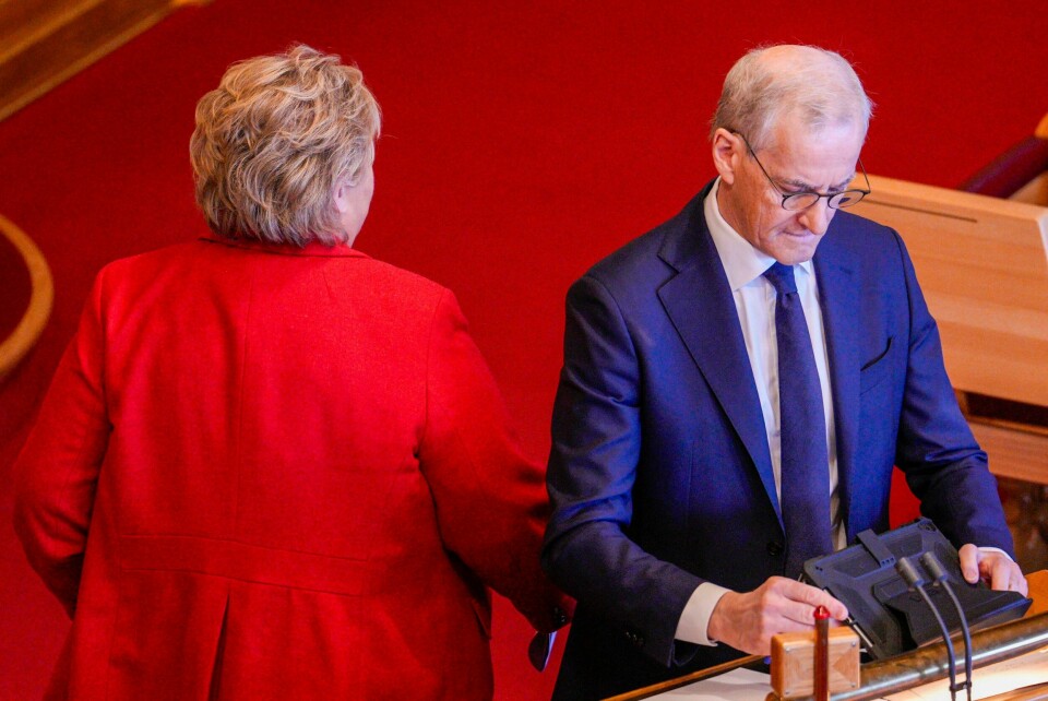 Høyreleder Erna Solberg (t.v.) og statsminister Jonas Gahr Støre (Ap) under Stortingets muntlige spørretime denne uka. .