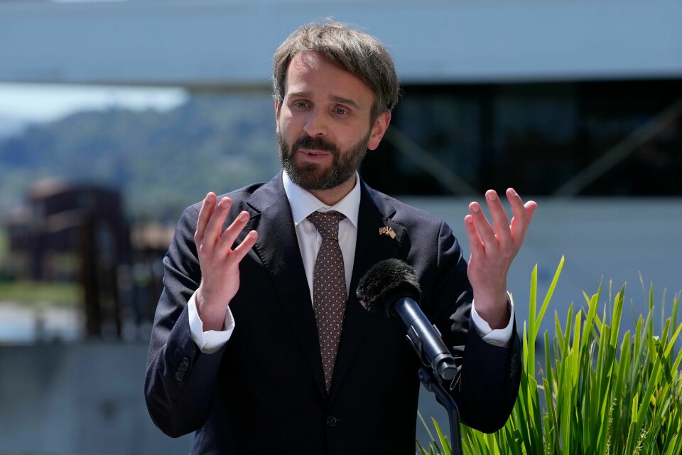 Jan Christian Vestre. Næringsminister Jan Christian Vestre (Ap), her under et besøk i California tirsdag denne uken, har møtt Det hvite hus' sikkerhetsrådgiver for internasjonal økonomi for å diskutere oppfølging av fjorårets intensjonsavtale om mineralutvinning. Foto: Jeff Chiu / AP / NTB