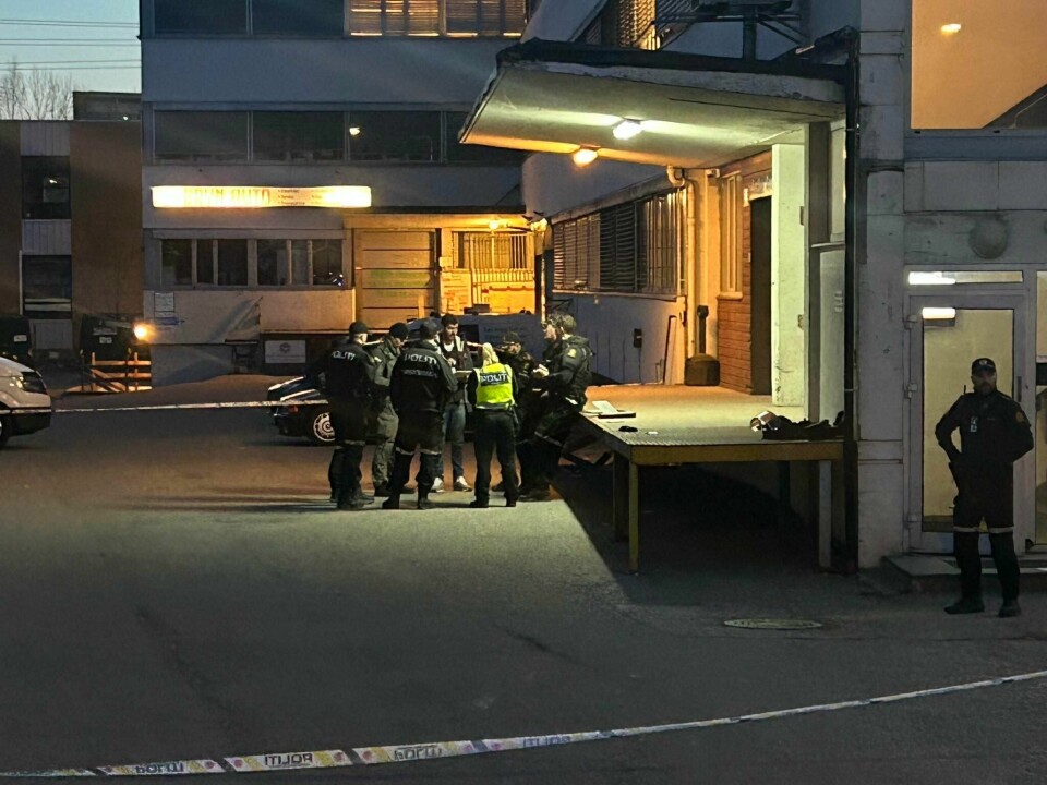 En mann i slutten av tenårene ble sendt til sykehus med skuddskader etter en voldshendelse på Bryn i Oslo i midten av april. En mann i slutten av tenårene er funnet med det som ser ut til å være skuddskader på Bryn i Oslo. Mannen er alvorlig skadd, opplyser politietVideo: Tipser / NTB