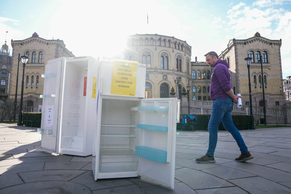 Onsdag morgen avlyste bøndene den tradisjonsrike politikerfrokosten i forbindelse med jordbruksforhandlingene. Onsdag morgen avlyste bøndene den tradisjonsrike politikerfrokosten i forbindelse med jordbruksforhandlingene.