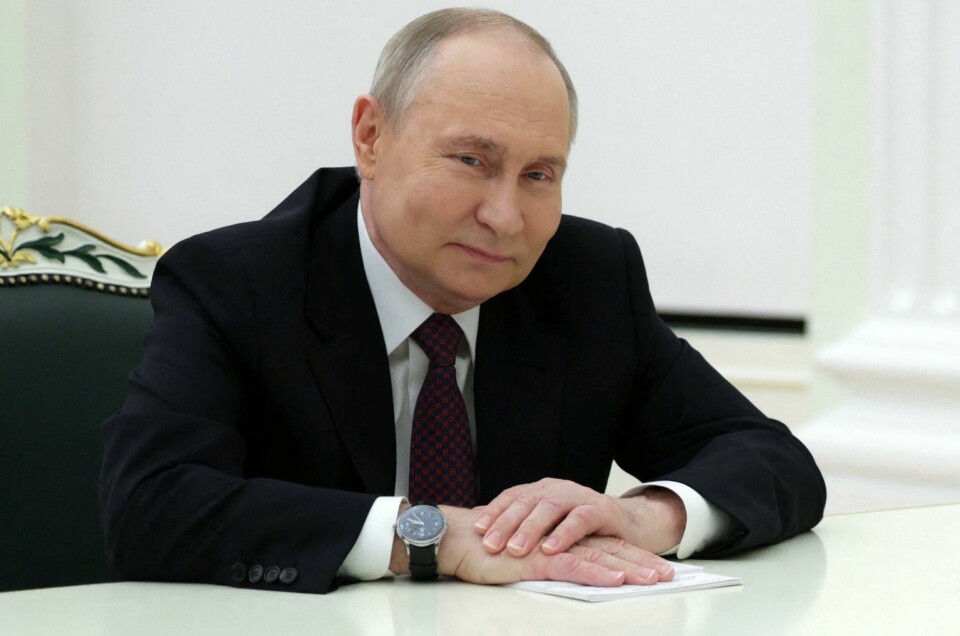 Russland og president Vladimir Putin gikk til fullskala invasjon av naboen Ukraina i februar 2022. Russian President Vladimir Putin and Belarusian President Alexander Lukashenko speak by phone with the Pyak large family of reindeer herders living in the tundra of Yamal, during a meeting with crew members of the 21st visiting expedition to the International Space Station (ISS) Roscosmos cosmonaut Oleg Novitsky and Belarusian cosmonaut Marina Vasilevskaya in Moscow, Russia April 12, 2024. Sputnik/Gavriil Grigorov/Pool via REUTERS ATTENTION EDITORS - THIS IMAGE WAS PROVIDED BY A THIRD PARTY.