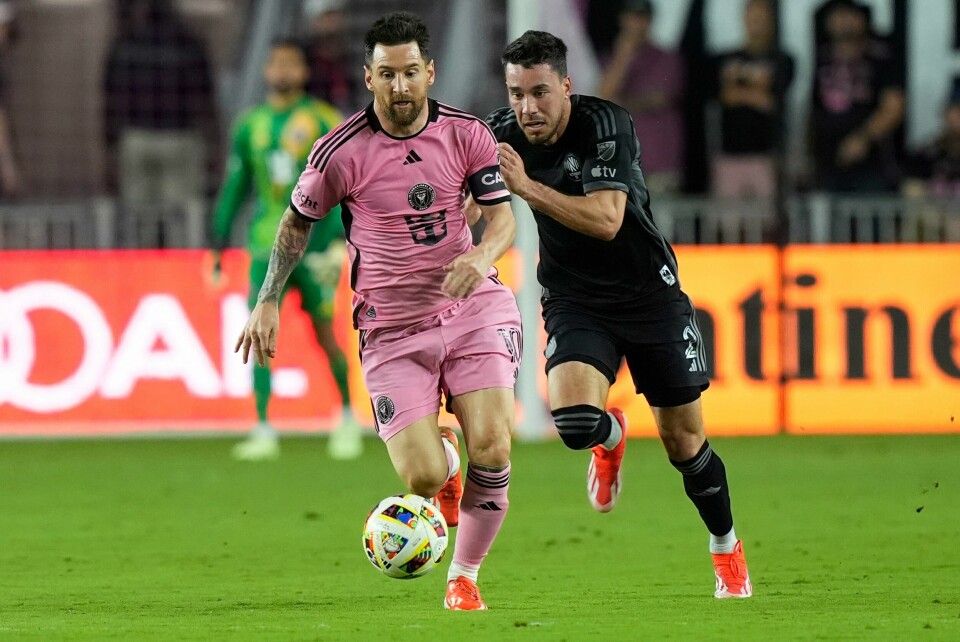 Lionel Messi herjet. Lionel Messi herjet. Foto: Marta Lavandier / AP / NTB