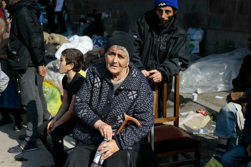 Etniske armenere fra enklaven Nagorno-Karabakh som måtte flykte da Aserbajdsjan i fjor tok kontroll over enklaven. Etniske armenere fra enklaven Nagorno-Karabakh som måtte flykte da Aserbajdsjan i fjor tok kontroll over enklaven. Arkivfoto: Vasily Krestyaninov / AP / NTB