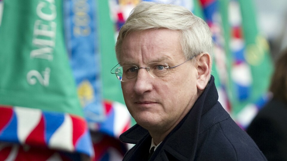 Carl Bildt følger krigen i Ukraina tett. Bildt var statsminister i Sverige i perioden 1991-1994, og utenriksminister i perioden 2006-2014. Swedish foreign minister Carl Bildt arrives for the funeral service for former Czech president Vaclav Havel in Prague, on December 23, 2011. Havel, a dissident and playwright who was the hero of the 1989 Velvet Revolution against communist rule and became his country's first post-independence president, died on December 18, 2011 aged 75. World leaders joined Czech dignitaries to pay homage to Havel at his state funeral in the historic Prague cathedral. AFP PHOTO / ODD ANDERSEN