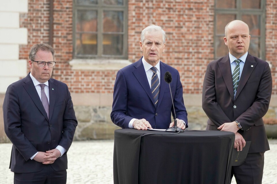Statsminister Jonas Gahr Støre, finansminister Trygve Slagsvold Vedum (t.v.) og forsvarsminister Bjørn Arild Gram hadde pressetreff om økt forsvarsbudsjett. Bildet viser Statsminister Jonas Gahr Støre, finansminister Trygve Slagsvold Vedum og forsvarsminister Bjørn Arild Gram. Foto: Terje Pedersen / NTB