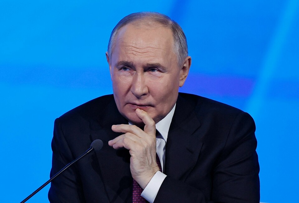 Russland og president Vladimir Putin gikk til fullskala invasjon av naboen Ukraina i februar 2022, åtte år etter annekteringen av Krim og områder øst i landet. Russian President Vladimir Putin attends the Congress of the Russian Union of Industrialists and Entrepreneurs in Moscow, Russia April 25, 2024. REUTERS/Evgenia Novozhenina