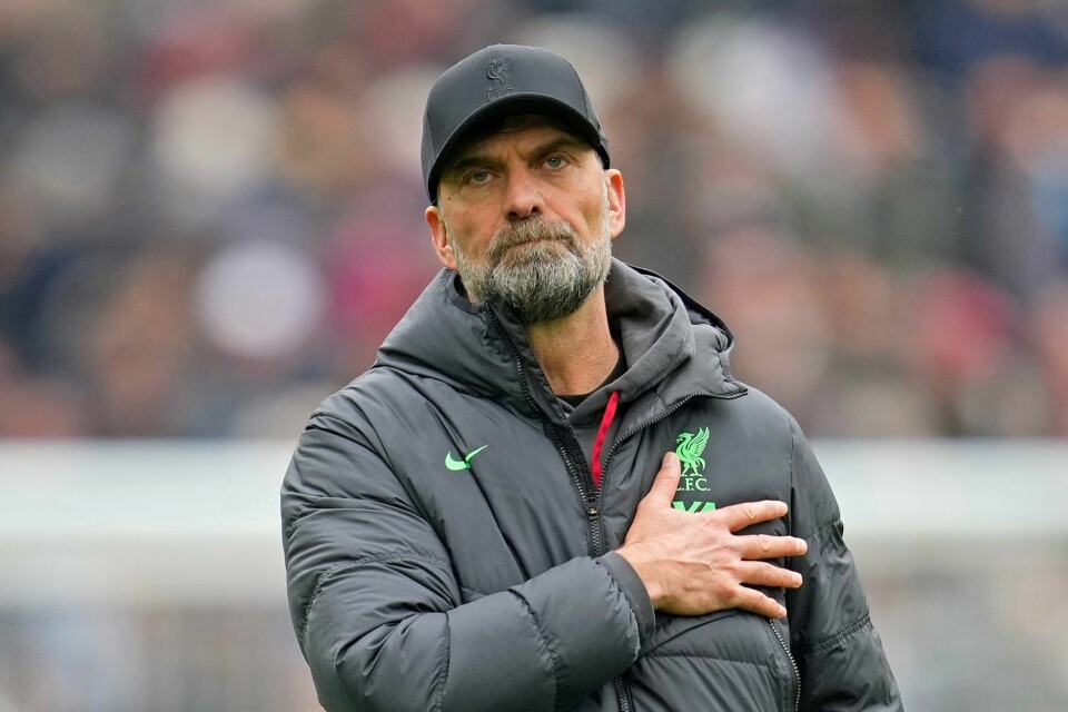 Jürgen Klopp råder Premier League til å skrote tidligkampene lørdag. Han mener at umenneskelig kampprogram har kostet de engelske klubbene dyrt i europacupene. Jürgen Klopp råder Premier League til å skrote tidligkampene lørdag. Han mener at umenneskelig kampprogram har kostet de engelske klubbene dyrt i europacupene. Foto: Kin Cheung, AP / NTB