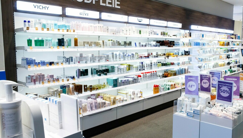 Barn helt nede i barneskolealder har kastet seg på trenden i sosiale medier om «skincare», skriver Mari Holm Lønseth. Hudpleie i apotek.