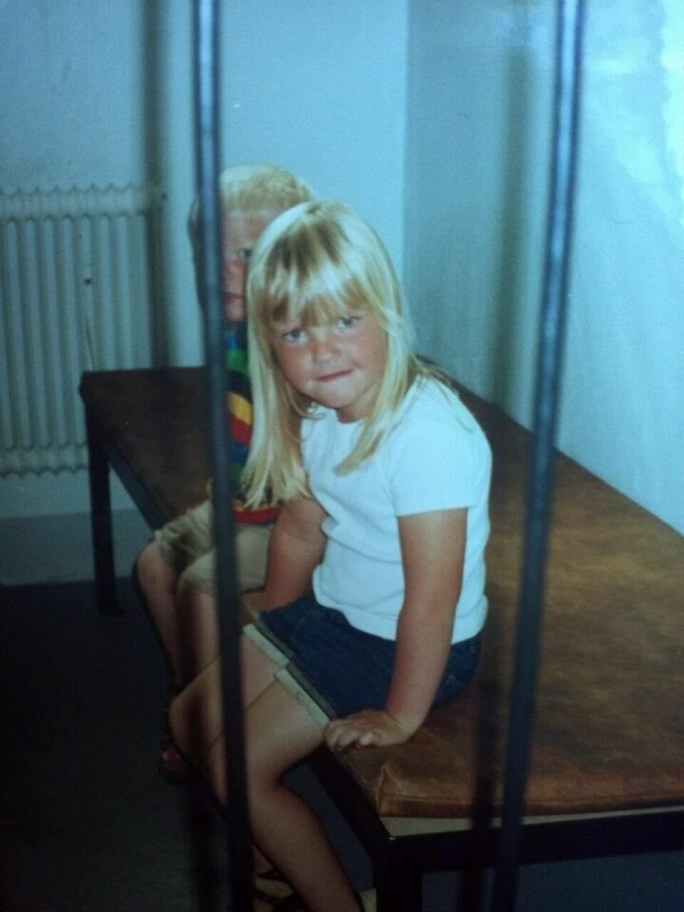Min mors drøm gikk nok i oppfyllelse, om enn bare for noen minutter, da denne jenteversjonen av Emil i Lønneberget satt litt i fengsel i Astrid Lindgrens Värld. Min mors drøm gikk nok i oppfyllelse, om enn bare for noen minutter, da denne jenteversjonen av Emil i Lønneberget satt litt i fengsel i Astrid Lindgrens Värld.
