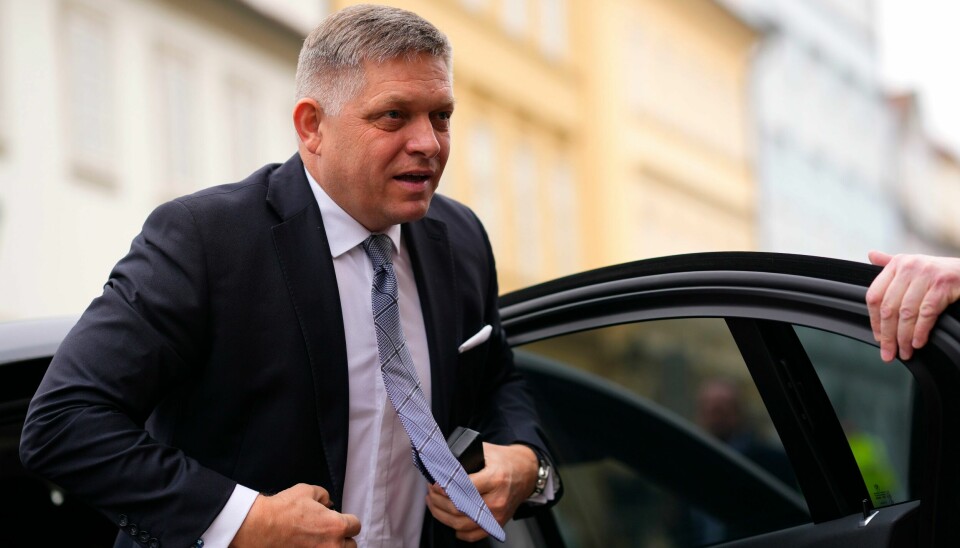 Robert Fico. Regjeringen til Slovakias statsminister Robert Fico har innført en medielov som innebærer endringer for landets kringkaster. Den er møtt med sterk kritikk fra flere hold. Foto: Petr David Josek / AP / NTB