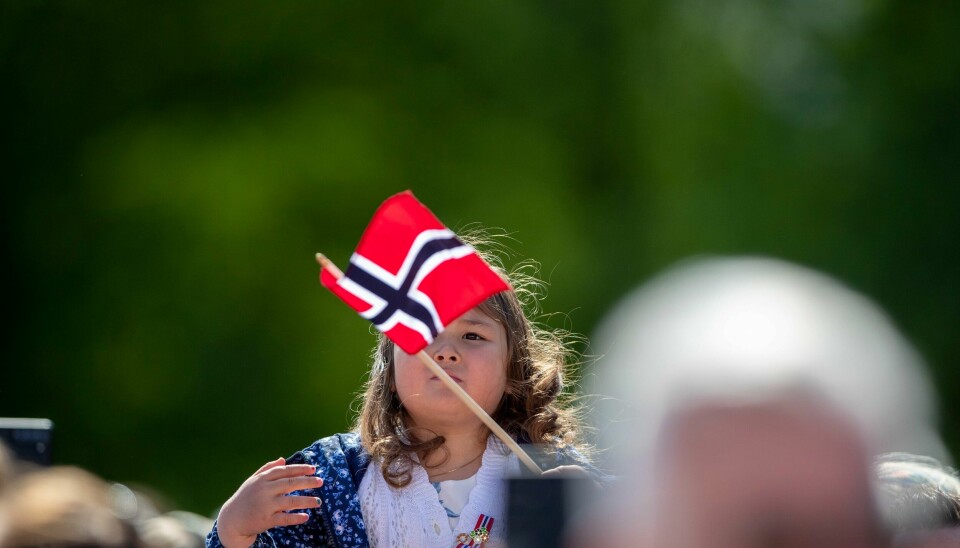 Et sunt naturmiljø er heller ikke det eneste vi skylder fremtiden, skriver vår kommentator, som ønsker en Grunnlov som tar mer hensyn til barna. .