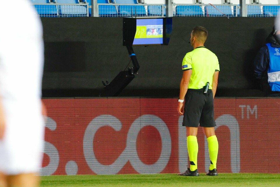 Nye metoder innen videodømming blir testet ut av Fifa. Foto: Svein Ove Ekornesvåg / NTB Nye metoder innen videodømming blir testet ut av Fifa. Foto: Svein Ove Ekornesvåg / NTB