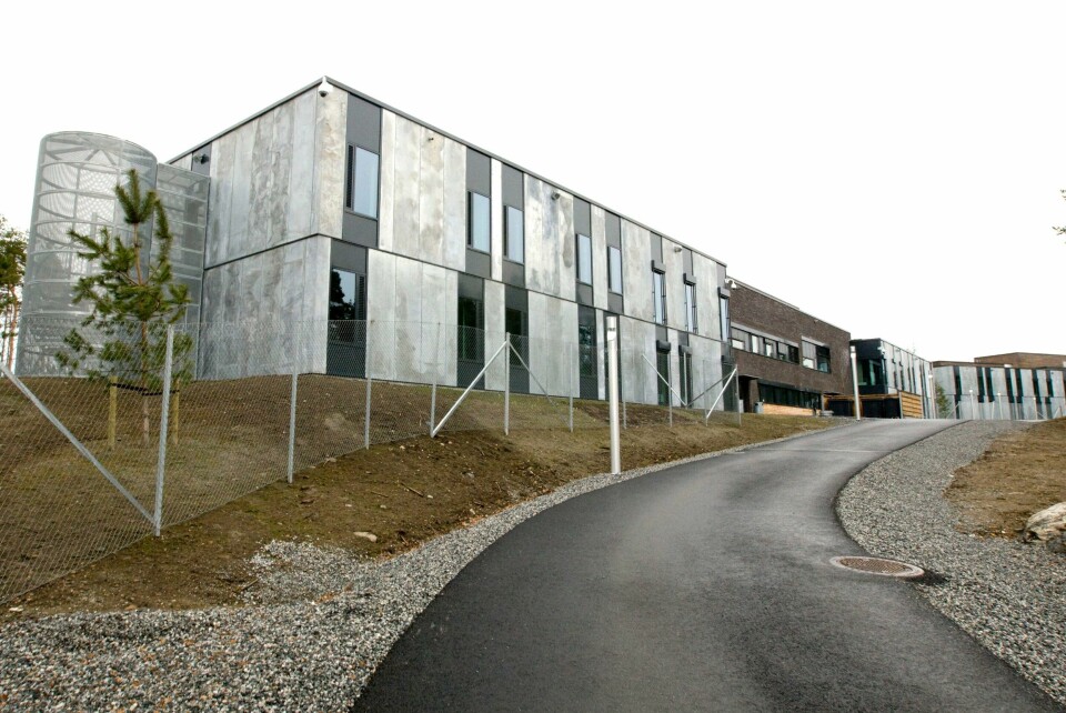 Sivilombudet er kritiske i en rapport om Halden fengsel. Foto: Heiko Junge / NTB Det satt færre personer i norske fengsler i pandemien, viser nye tall fra SSB. Her fra Halden fengsel. Illustrasjonsfoto: Heiko Junge / NTB