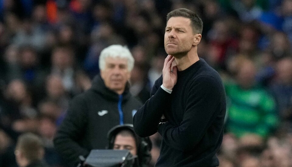 Leverkusen-trener Xabi Alonso måtte tåle sesongens første tap i europaligafinalen mot Atalanta. I bakgrunnen motstanderens trener Gian Piero Gasperini. Leverkusen-trener Xabi Alonso måtte tåle sesongens første tap i europaligafinalen mot Atalanta. I bakgrunnen motstanderens trener Gian Piero Gasperini. Foto: Frank Augstein, AP / NTB