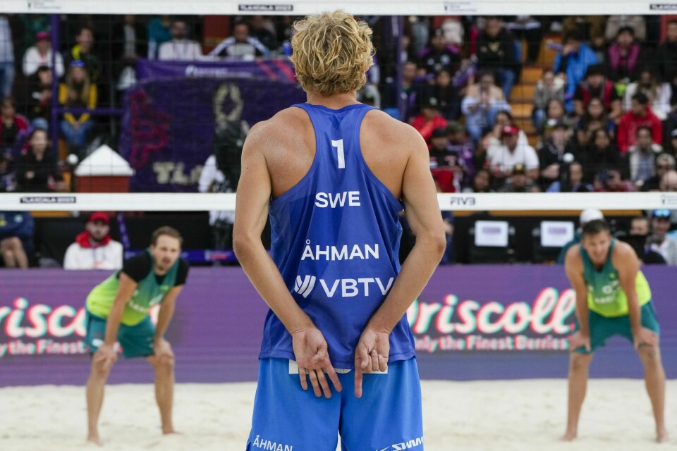 Sveriges David Åhman og partner Jonatan Hellvig, har lurt mange i sandvolleyball. Nå er de blant OL-favorittene. Sveriges David Åhman og partner Jonatan Hellvig, har lurt mange i sandvolleyball. Nå er de blant OL-favorittene.