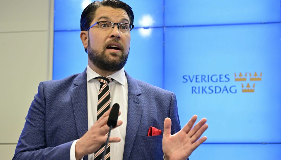 – Det er ikke den enkeltes evne til å forstå konsekvenser som skal ha betydning, men konsekvensene for andre mennesker, sier Sverigedemokraternas partileder Jimmie Åkesson (SD) i Ekots lørdagsintervju. Arkivfoto: Sverigedemokraternas partileder Jimmie Åkesson er fornøyd med å ha fått stort politisk gjennomslag selv om partiet ikke er en del av regjeringen. Foto: Jonas Ekströmer / TT / NTB
