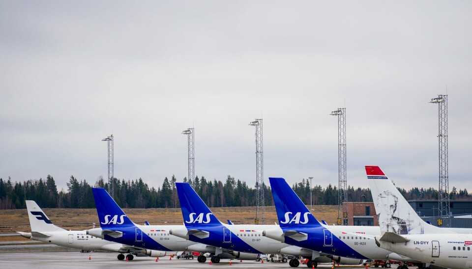 SAS skal fly charterturister for Apollo til og fra 15 steder i Sverige, Danmark og Norge til 24 destinasjoner over hele Europa. SAS fortsetter å tape penger. Foto: Fredrik Varfjell / NTB