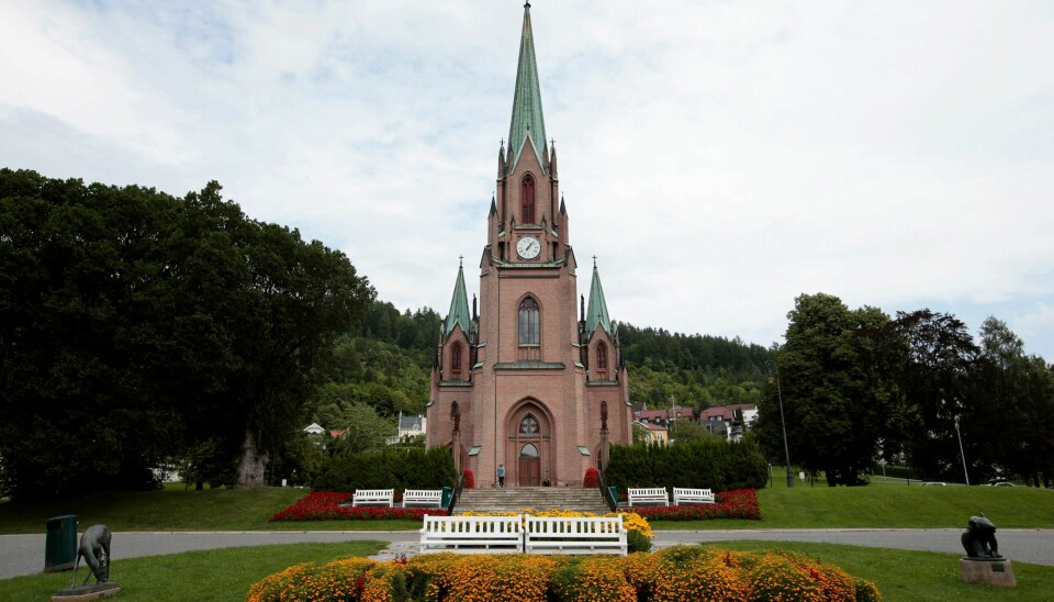 Bragernes kirke arrangerer også drop-in dåp 24. mai. Kirken har noen års erfaring med det, mens det 25. mai blir første gang for Strømsgodset kirke. Bragernes kirke arrangerer også drop-in dåp 24. mai. Kirken har noen års erfaring med det, mens det 25. mai blir første gang for Strømsgodset kirke. Foto: Lise Åserud / NTB
