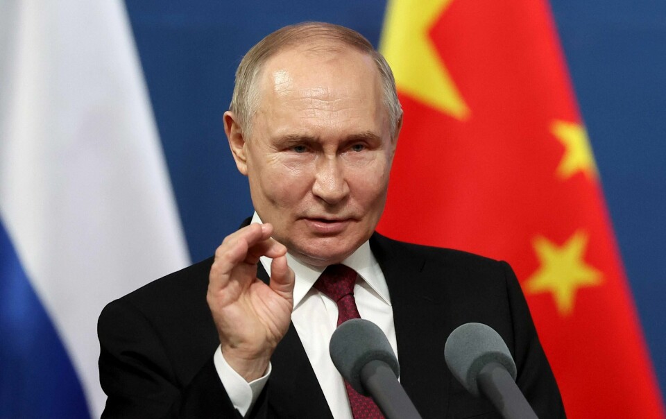 Vladimir Putin må ikke få muligheten til å vinne i Ukraina, advarer Sanna Marin. In this pool photograph distributed by the Russian state agency Sputnik, Russia's President Vladimir Putin meets with students at Harbin Institute of Technology in the northeastern city of Harbin on May 17, 2024. (Photo by Alexander RYUMIN / POOL / AFP) / ** Editor's note : this image is distributed by Russian state owned agency Sputnik **