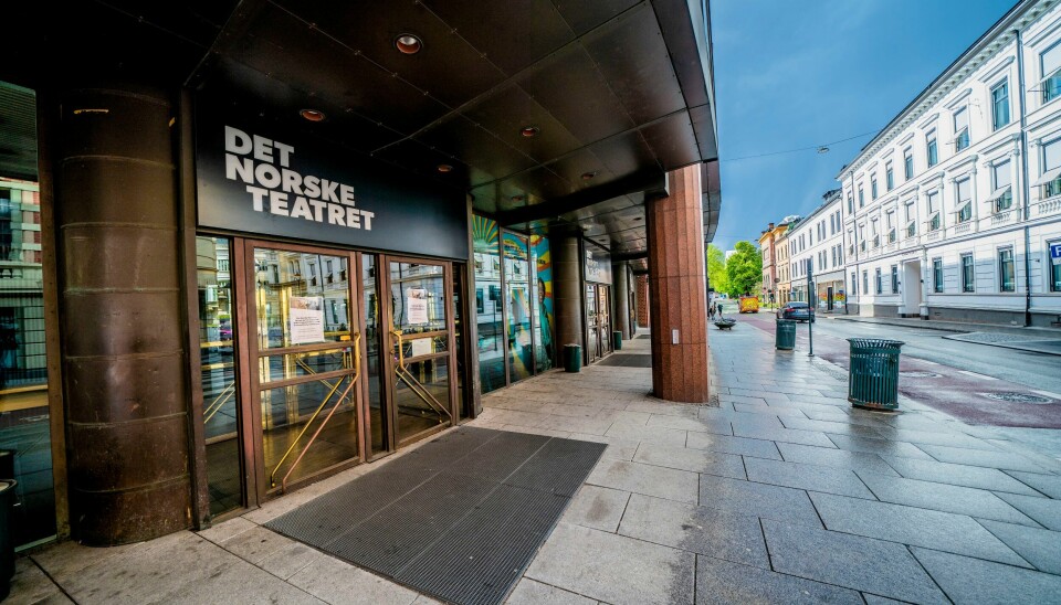 Det Norske Teatret i Oslo. Det Norske Teatret i Oslo har kjøpt inn to nye Jon Fosse-stykker og har fremskyndet premieren av det ene stykket som følge av nobelprisen. Foto: Stian Lysberg Solum / NTB
