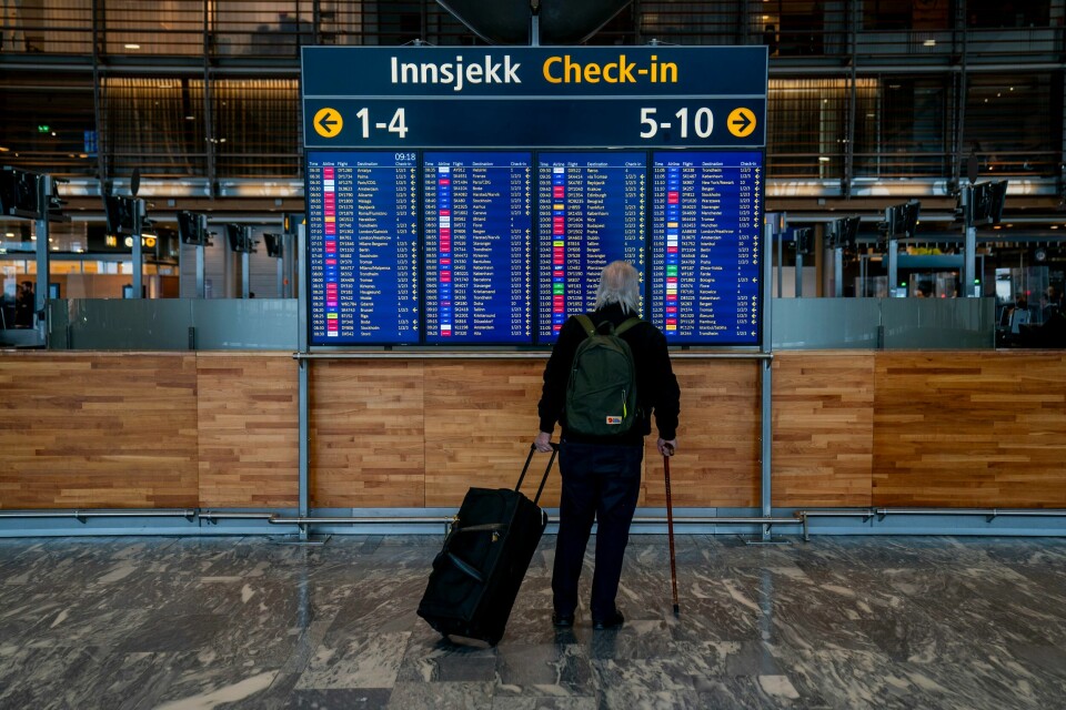 NHO Luftfart og Fellesforbundet kom ikke til enighet innen fristen i meklingen i Flyoverenskomsten. Mandag morgen sitter partene fortsatt hos riksmekleren. Illustrasjonsfoto. Det blir streik på Gardermoen og Flesland dersom partene i flyoverenskomsten ikke kommer til enighet. Foto: Fredrik Varfjell / NTB